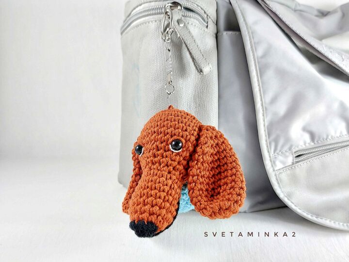 Crochet Dachshund Keychain Pattern PDF – Amigurumi Sausage Dog Bag Charm