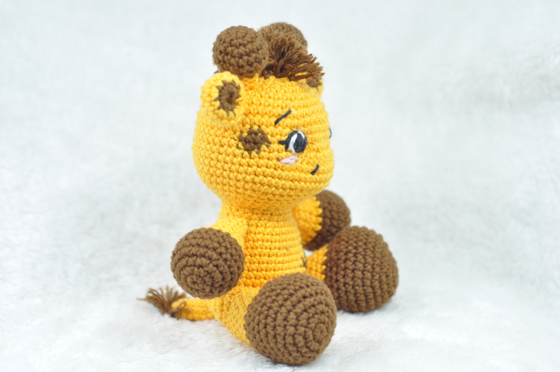 Crochet pattern giraffe Gilly
