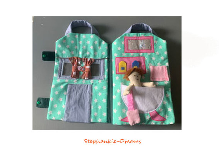 portable dollhouse
