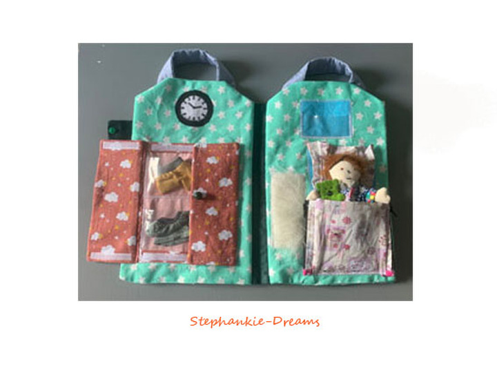portable dollhouse