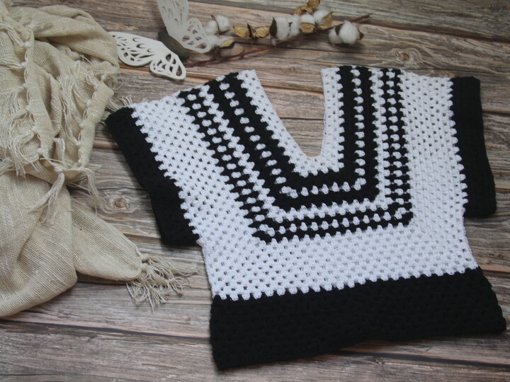 Boho-style granny stripes shirt No. 024