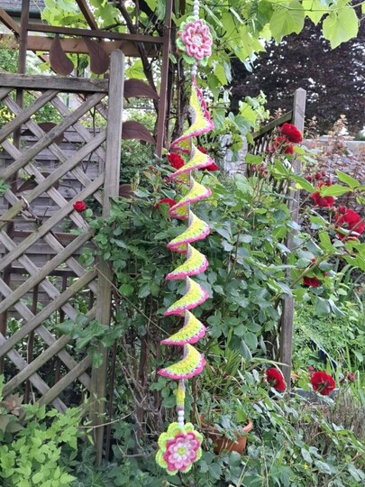 Häkelanleitung Windspiel "Blütentraum" - Windspinner