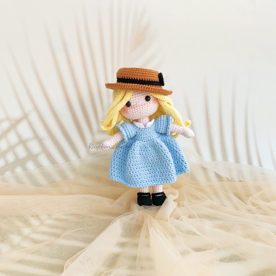 Doll Crochet Pattern: Amigurumi Doll