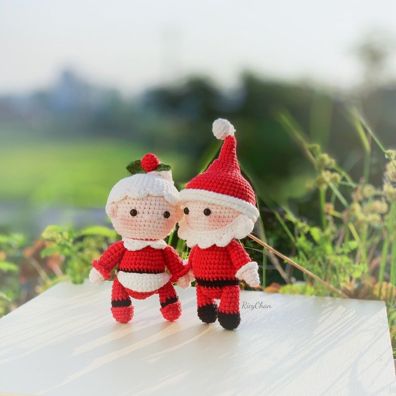 Santa Couple Crochet Pattern: Amigurumi Doll Bundle (PDF - US Term) - Image 4