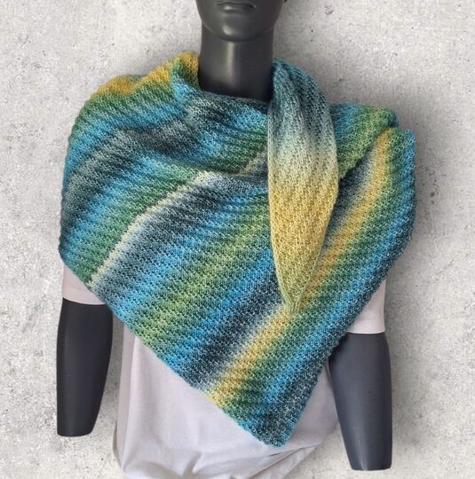 Strickanleitung asymmetrisches Schultertuch, Dreieckstuch    #381