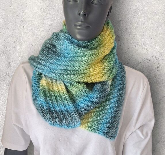 Strickanleitung asymmetrisches Schultertuch, Dreieckstuch    #381