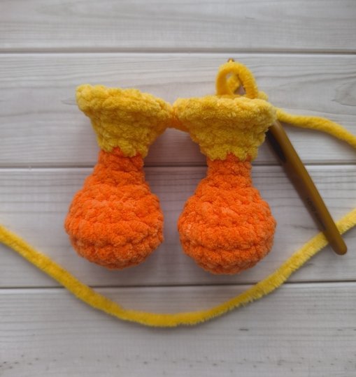 Lily Duck Lovey Crochet Pattern – Baby Comfort Blanket