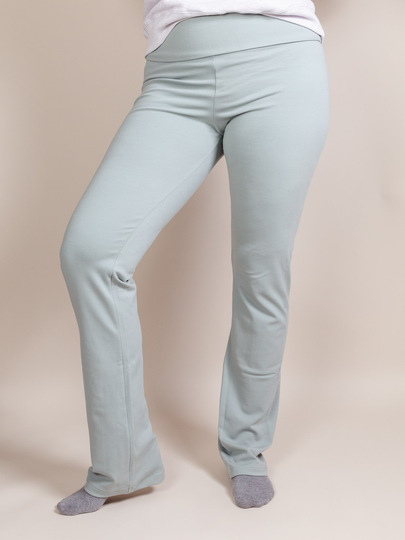 Mid-rise leggings with foldover waistband & flared leg – Tall sizes 30-48