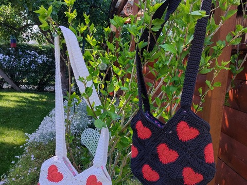 Tasche Herz Granny Square  Umhängetasche Heart Granny Square