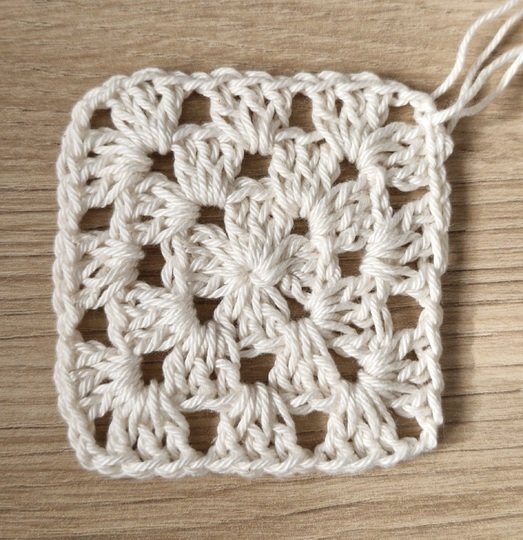 PDF Häkelanleitung Granny Square Sommer Boho Damen Top/Oberteil