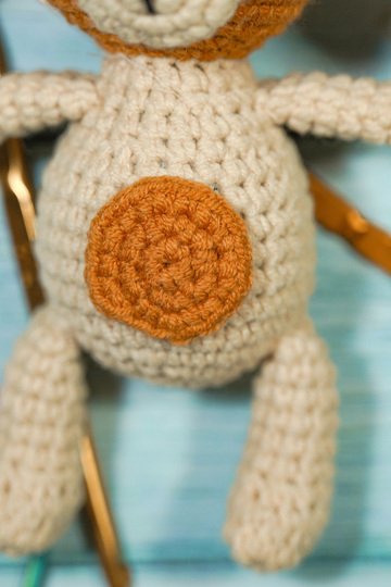 DOG whith Big Ear - keychain - PDF pattern