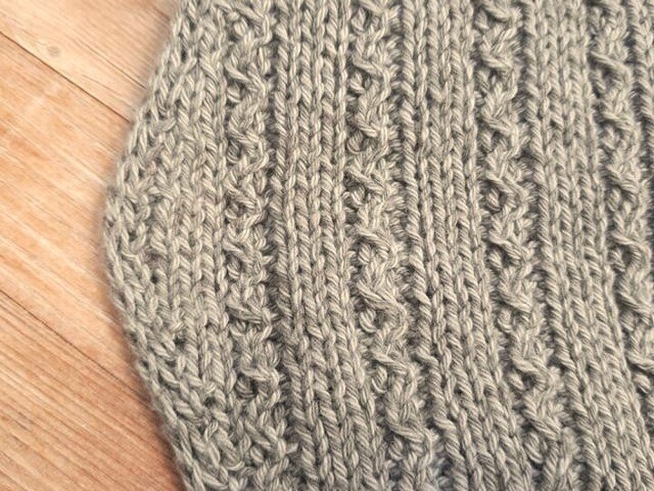 Strickanleitung Schal oder Tuch mit Wellenmuster