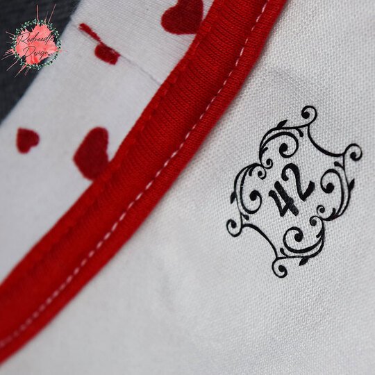 "Swirls 2" Size Label Cutting Files for Adults