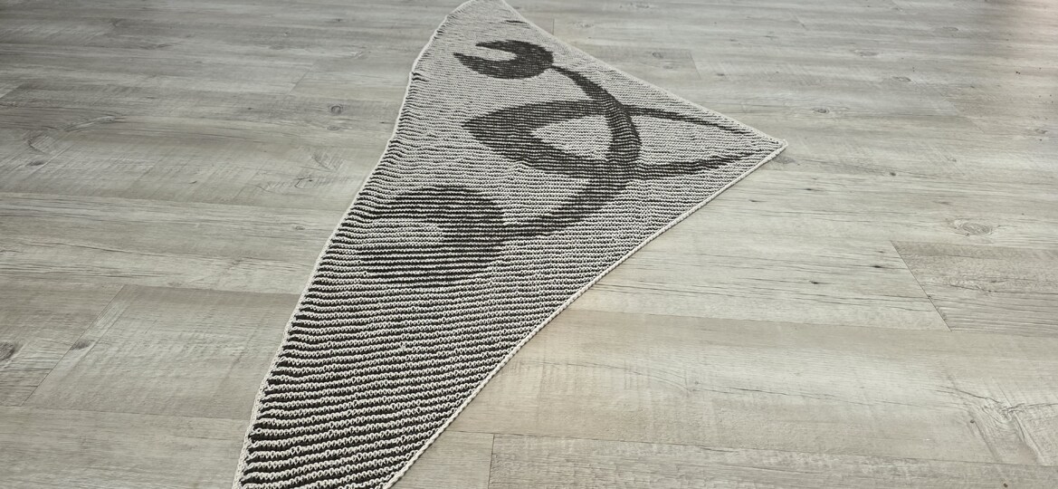 Cancer, Shadow Knitting, Illusion Knitting, Motif Shawl