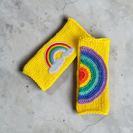 Wassereishülle Regenbogen gehäkelt und gestrickt