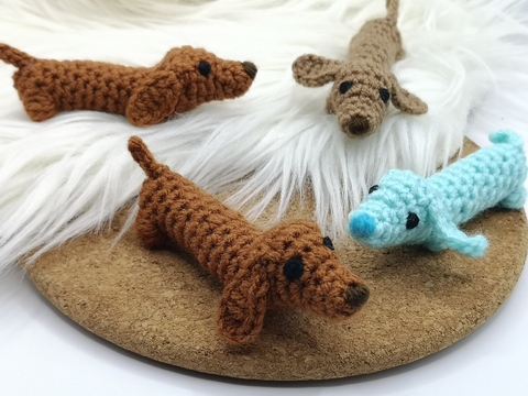 Mini-Dachshund No Sew Crochet Pattern by NiggyArts