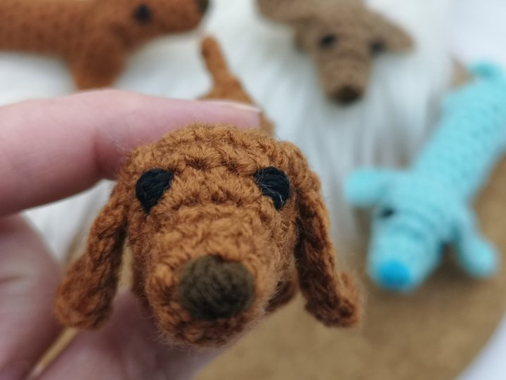 Mini-Dachshund No Sew Crochet Pattern by NiggyArts