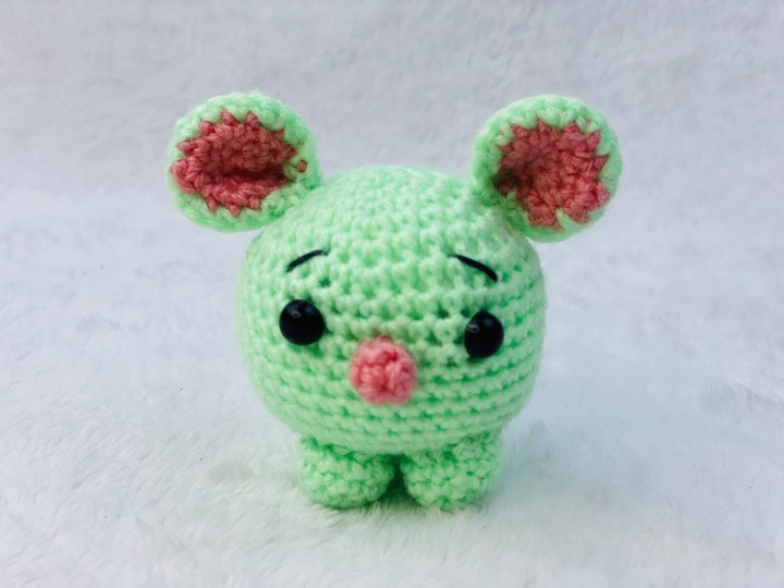 Crochet Mouse Keychain Pattern 7 cm