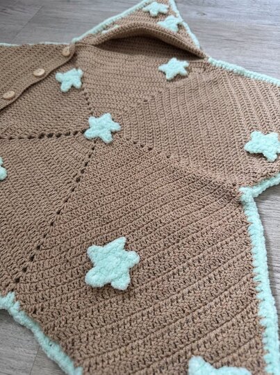 Cozy Star Baby Cocoon – Häkelanleitung