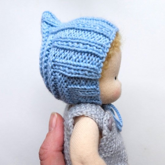 Cardigan, Booties & Hat for a 7 inch (18 cm) Waldorf doll.