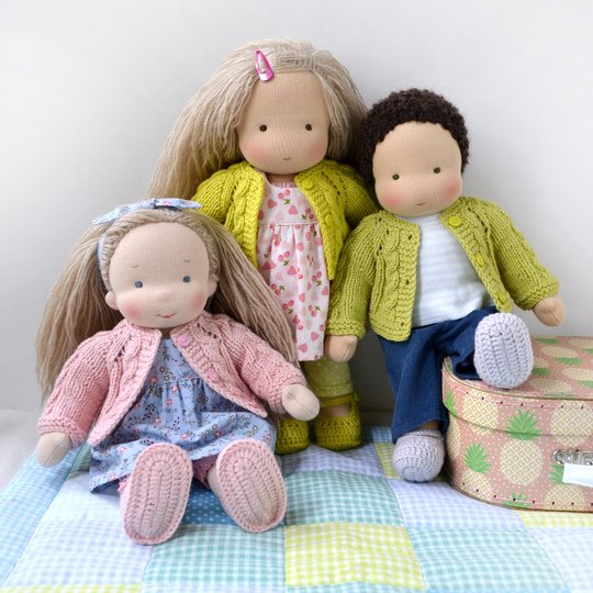 11-13’’/28-33 cm Doll Cardigan & Booties. PDF knitting pattern and tutorial