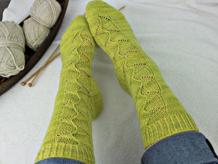 Lace Sock Knitting Pattern Ivy Dance – Leaf Lace Sock PDF Knitting Pattern