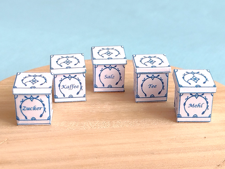 Miniatur Geschirr & Aufbewahrungsdosen mit Friesenmuster 1:12