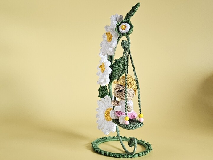 Häkelanleitung Gertie Gänseblümchen Blumenkind mit Blumenschaukel PDF