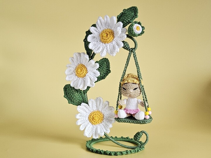 Häkelanleitung Gertie Gänseblümchen Blumenkind mit Blumenschaukel PDF