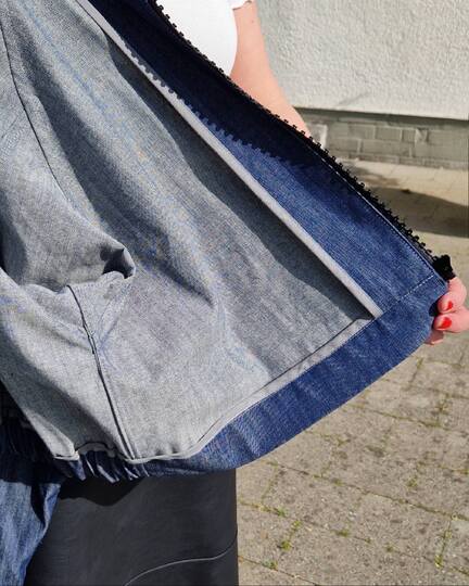 Ajuga Jeansblouson mit doppelter Taschenfunktion