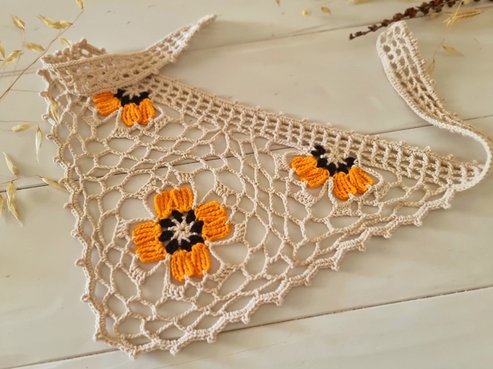 Boho Bandana-Kopftuch mit Blumenmotiv, freiem Netz- und Filetmuster (H8)