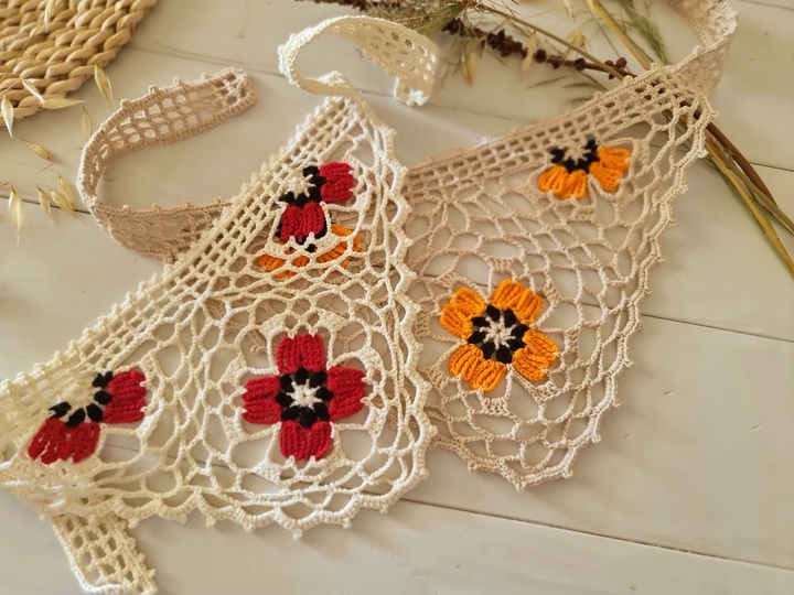 Boho Bandana-Kopftuch mit Blumenmotiv, freiem Netz- und Filetmuster (H8)