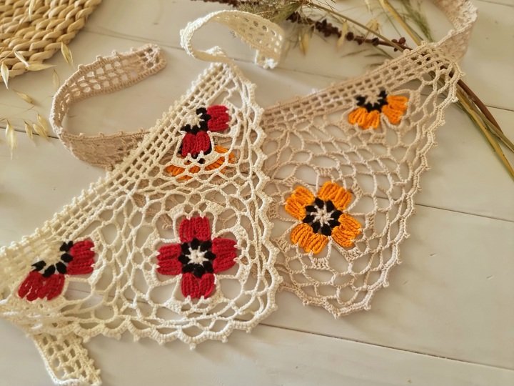 Boho Bandana with Floral Motif, Freeform Mesh and Filet Crochet Design (H8)