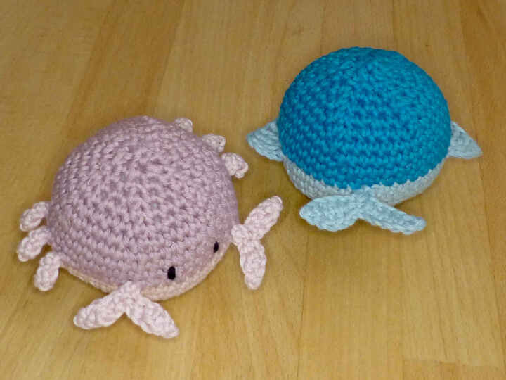 Häkelanleitung Babyrasseln Wal & Krabbe, Spieluhr, Babyspielzeug