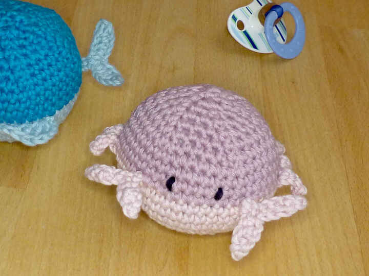 Häkelanleitung Babyrasseln Wal & Krabbe, Spieluhr, Babyspielzeug