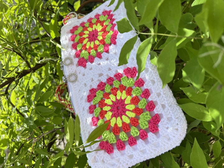 Häkeltasche Granny Pochette – Anleitung mit PDF-Download