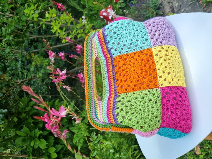 Häkeltasche Granny Clutch Bäg