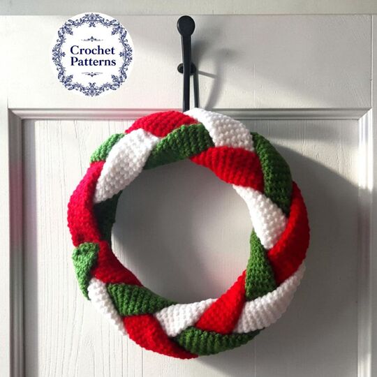 Christmas Wreath Crochet Pattern, Christmas in July, Modern Advent Wreath
