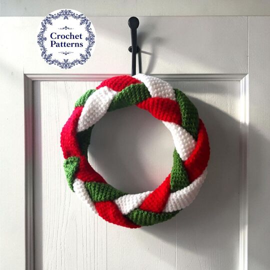 Christmas Wreath Crochet Pattern, Christmas in July, Modern Advent Wreath