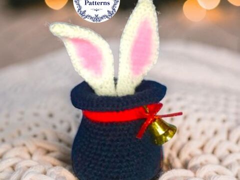 Christmas Rabbit in Magic Hat Crochet Pattern, Christmas in July