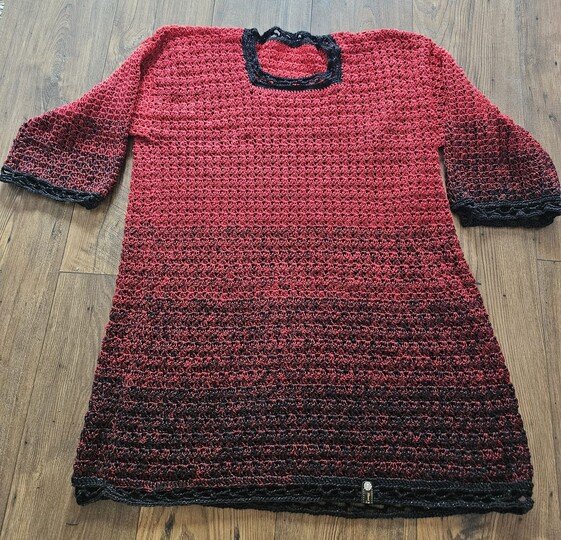 Frauhohmanns Häkelkleid „LavaGlut“