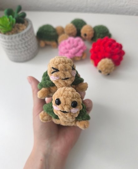 Mini Schildkröte häkeln – 2-in-1 Häkelanleitung (ohne Nähen, Amigurumi)