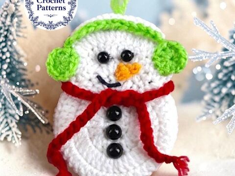 Christmas Crochet Snowman Pattern in Red Scarf and Headphones