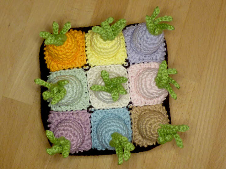 Crochet pattern carrot plugging toy