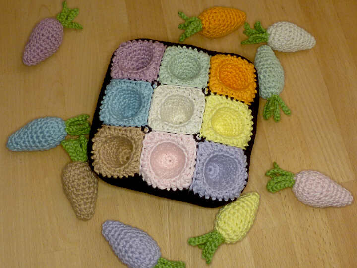 Crochet pattern carrot plugging toy