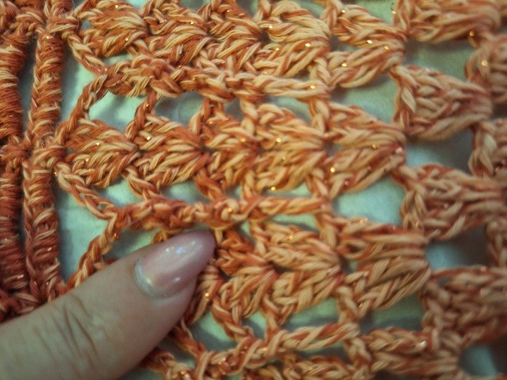 Samtglut – Velvet Ember Eine beidseitig verwendbare Mandala-Tischdecke