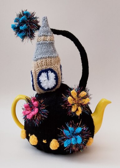 TeaCosyFolk's Happy New Year Tea Cosy Knitting Pattern