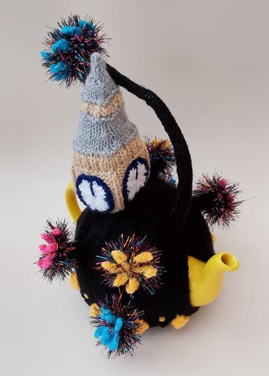 TeaCosyFolk's Happy New Year Tea Cosy Knitting Pattern