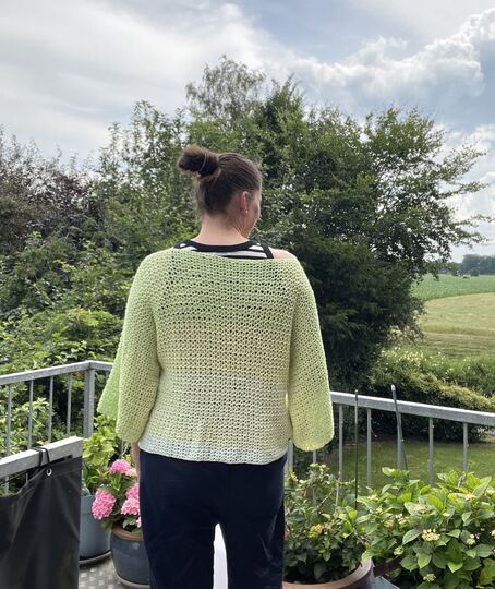 Häkelanleitung für einen leichten Sommerpullover - für Fortgeschrittene