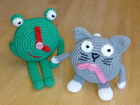 Häkelanleitung Wecker Katze & Frosch mit beweglichen Zeigern